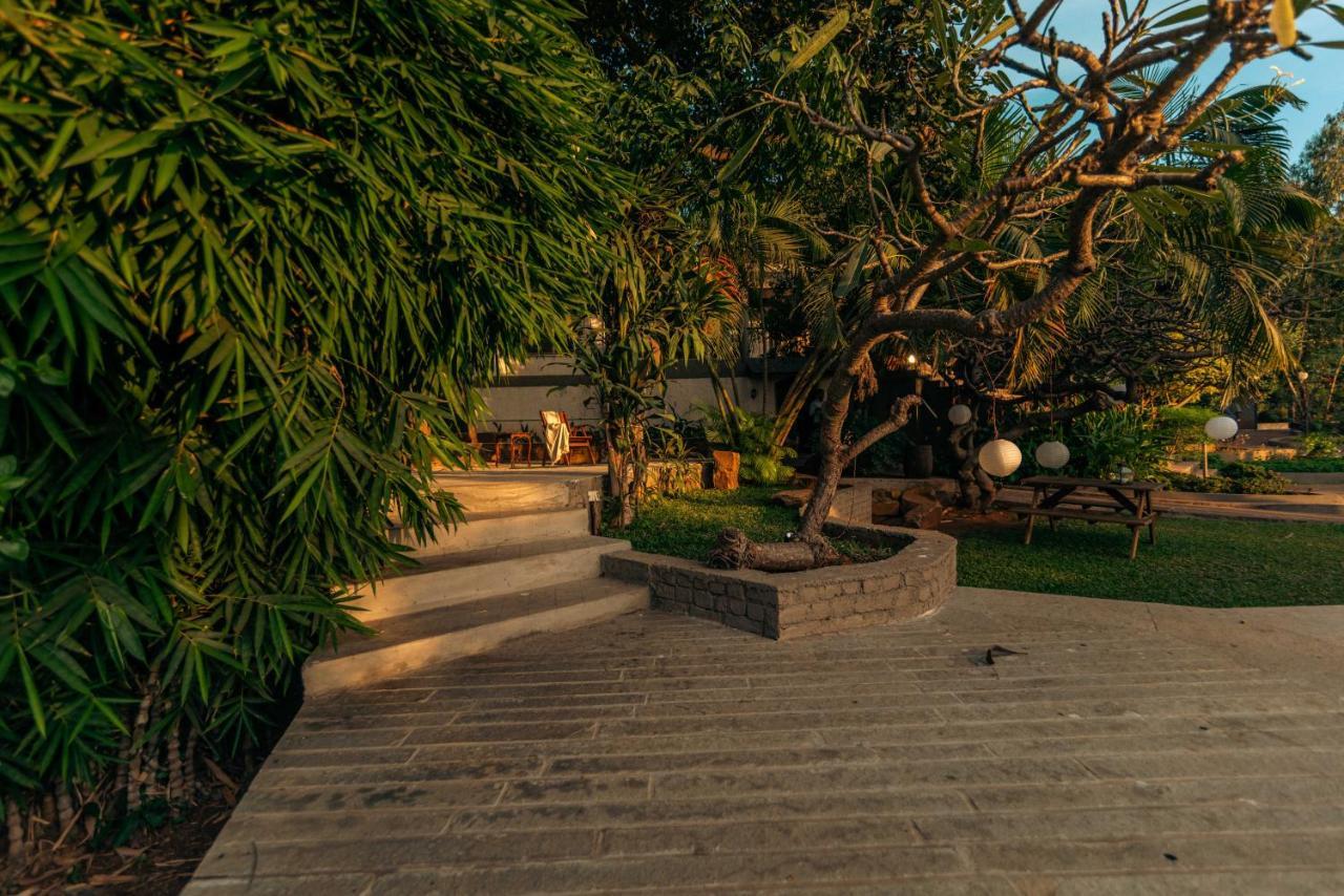 The Lighthouse - Formerly Known As Utan Sea Resort Thane Exterior photo